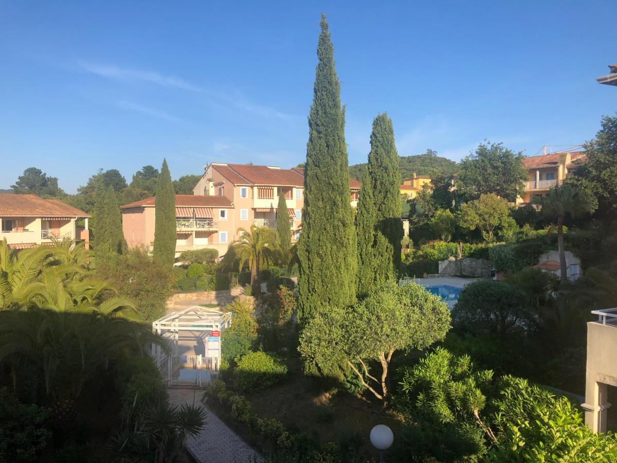 2P Terrasse Vue Piscine Et Jardin Tropical La Croix Valmer Luaran gambar